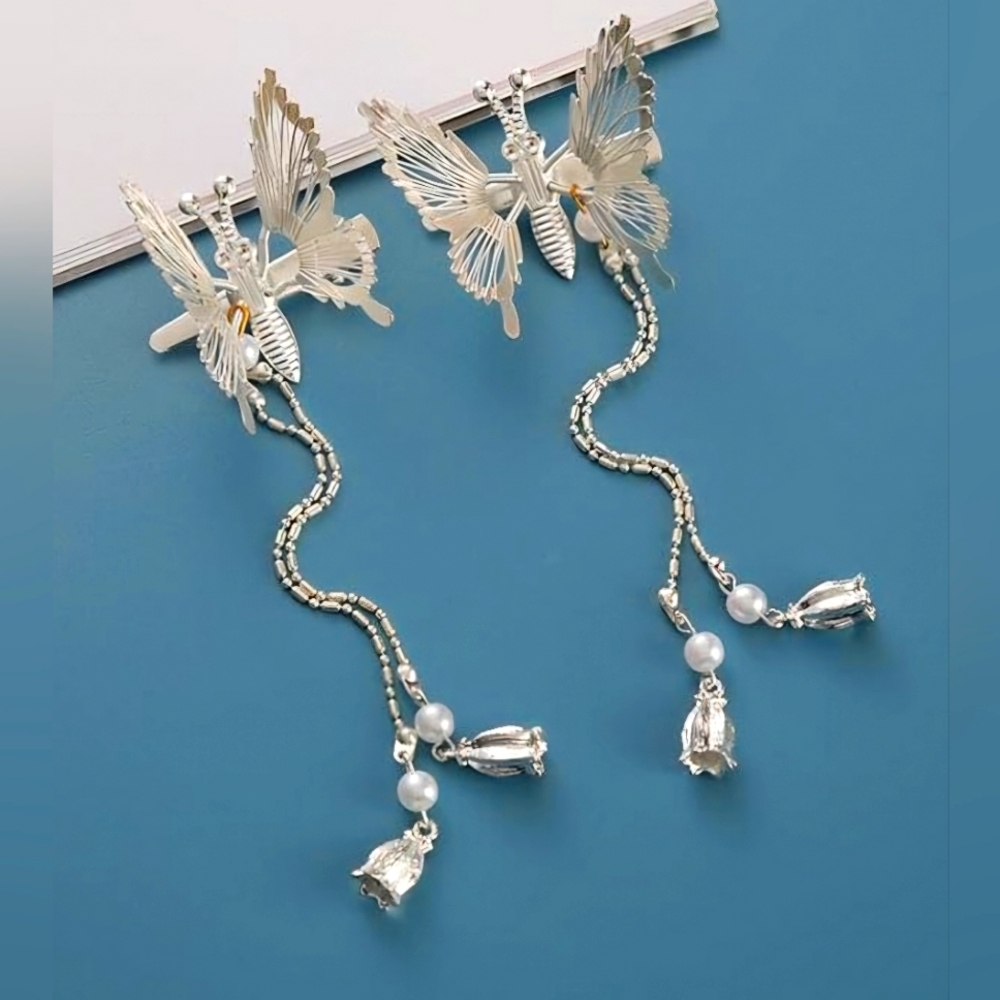 Beautiful and Elegant Silver Butterfly Hair Clips, Hair accessories, Butterfly